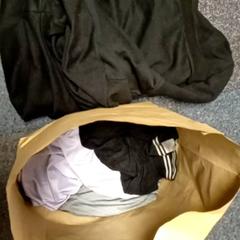 İLost kullanarak Mövenpick Hotel Amsterdam City Centre tarafından bildirildiği gibi Kıyafetler