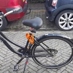 Kinder oma fiets zwart merks sparta, segundo informou a iLost