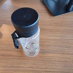 Botella para beber, ha sido reportado por Regio Limburg - Leuven con iLost