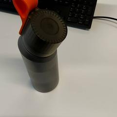 Edateko botila, gisa salatu by Regio Limburg - Leuven iLost erabiliz