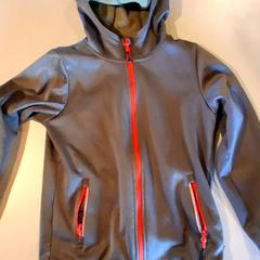 Jas Groen, zoals gemeld door Familiepark Drievliet met iLost