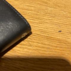 카드 홀더, iLost를 사용하여 Designer Outlet Roermond에 보고됨