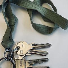 Sleutelbos met 4 sleutels, keycord, sleutelhanger, jak bylo nahlášeno na iLost