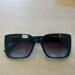 Glasögon, rapporterat av Centraal magazijn med iLost