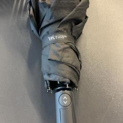 Deštník Zwart Kunststof Wilford & Sons, jak nahlášeno Pathé Amsterdam Noord pomocí iLost