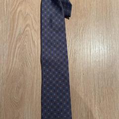 Corbata Bruin, blauw, segons ha informat Van der Valk Hotel Eindhoven - Best mitjançant iLost