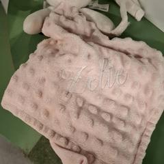 Kuschelige ohrfeige, gemeldet von IKEA Villiers-sur-Marne über iLost