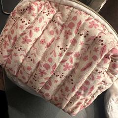 Bolsa de aseo, segundo informou Van der Valk Hotel Assen usando iLost