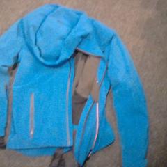 ジャケット がiLostで SnowWorld Landgraaf によって報告されました