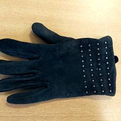 Oblečenie Handschoen, ako bolo nahlásené Regio Limburg - Leuven pomocou iLost