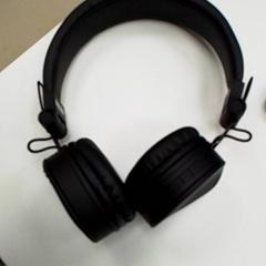 Auricolari, come riportato da ilévia utilizzando iLost