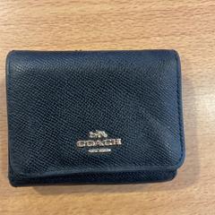 Peněženka Kieu hai yen, jak nahlášeno Gemeente Amsterdam - Bureau Gevonden Voorwerpen pomocí iLost