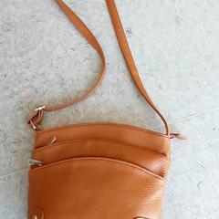 Bolsa - Handtas Gisma Zakaria, ha sido reportado por Regio Oost-Vlaanderen con iLost