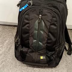 Rugzak/rugtas zwart がiLostで Qbuzz GD Groningen HS によって報告されました