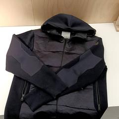 İLost kullanarak IKEA Groningen tarafından bildirildiği gibi Dış giyim Zwart