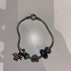 Pandora armband, as reported to iLost