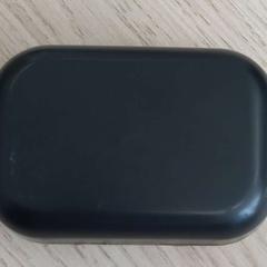 حامل سماعة الأذن Earbuds، كما تم الإبلاغ عنه بواسطة Arriva West-Brabant عبر iLost