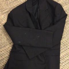 Casaco de fato, como reportado por Canisius-Wilhelmina Ziekenhuis utilizando o iLost