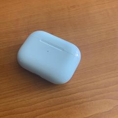 حافظة airpods، كما تم الإبلاغ عنه بواسطة Arriva Achterhoek-Rivierenland عبر iLost