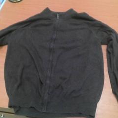 Vest Bruin, zoals gemeld door Hotel Theater FIGI met iLost