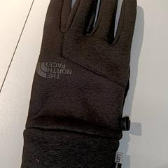 장갑 Zwart rechts, iLost를 사용하여 IKEA Groningen에 보고됨