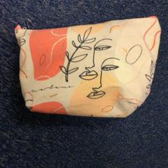 Toilet bag Stof, as reported by Haaglanden Medisch Centrum using iLost