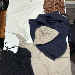 Roupa, como reportado por Amsterdam ID Aparthotel utilizando o iLost