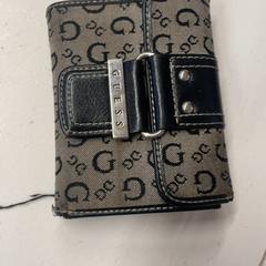 Peněženka Delmotte, jak nahlášeno GVB pomocí iLost