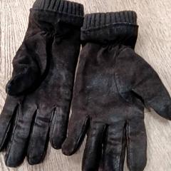 Rukavice, jak nahlášeno RRReis Trein Amersfoort / Ede-Wageningen pomocí iLost