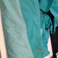 ジャケット がiLostで IKEA Gent によって報告されました