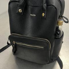 Mochila zwarte leer, ha sido reportado por IKEA Amsterdam con iLost