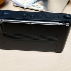 Elektronik - Radio, rapporterat av Centraal magazijn med iLost