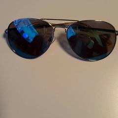 Solglasögon, rapporterat av Van der Valk Hotel Tiel med iLost