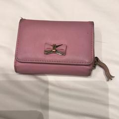 Pink Primark purse, ha sido reportado a iLost