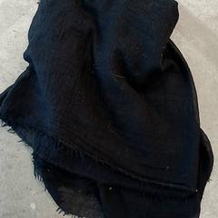 Scarf Sans étiquette tissu fin, rapporterat av IKEA Brest Guipavas med iLost