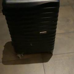 Maleta Black, segons ha informat MEININGER Hotel Amsterdam City West mitjançant iLost