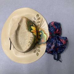 Chapéu Brown, como reportado por Vienna House Easy by Wyndham Amsterdam Airport utilizando o iLost