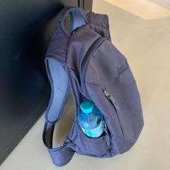 バックパック がiLostで Blue Amigo - Waterbus によって報告されました