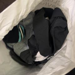 Ruházat kleding, amint azt Van der Valk Hotel Vianen az iLost segítségével jelentette.