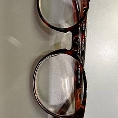 Bril bruin, zoals gemeld door Qbuzz GD Groningen HS met iLost