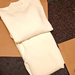 Kalhoty & Jumper, jak nahlášeno Mövenpick Hotel Amsterdam City Centre pomocí iLost