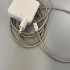 Charger, as reported by Heidelberglaan 15 using iLost