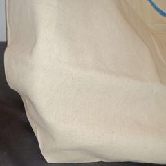 Bolsa de tela beige, segundo informou RÍO Shopping - Valladolid usando iLost