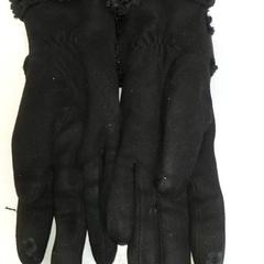 Roba - Handschoenen, segons ha informat Regio Antwerpen - Brussel mitjançant iLost