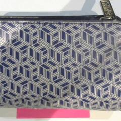 İLost kullanarak Relais Azalys tarafından bildirildiği gibi Cüzdan