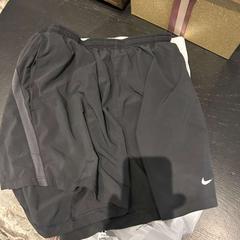 바지, iLost를 사용하여 Van der Valk Hotel Amsterdam-Amstel에 보고됨