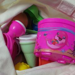 Beach toys, jak nahlášeno Carlton Beach Hotel pomocí iLost