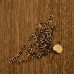 Necklace gold coloured an iLost gemeldet