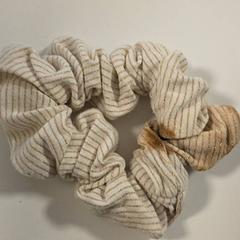 Scrunchie, som rapportert av IKEA Mons ved bruk av iLost