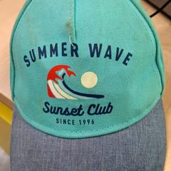 Casquette de baseball, a été signalé par IKEA Grenoble utilisant iLost